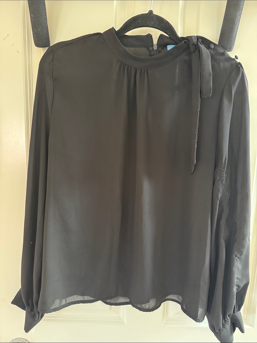 CeCe Black Long-Sleeve Tie-Shoulder Blouse